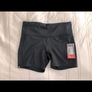 O-Mazing Stride Shorts Black